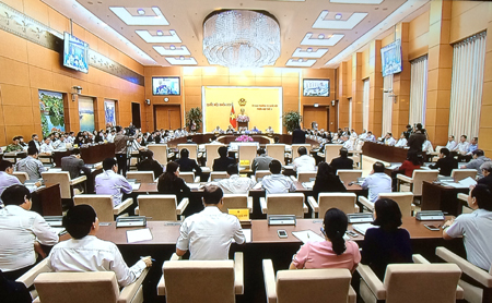 Toàn cảnh Phiên họp thứ 9 Ủy ban Thường vụ Quốc hội. Ảnh: VGP 