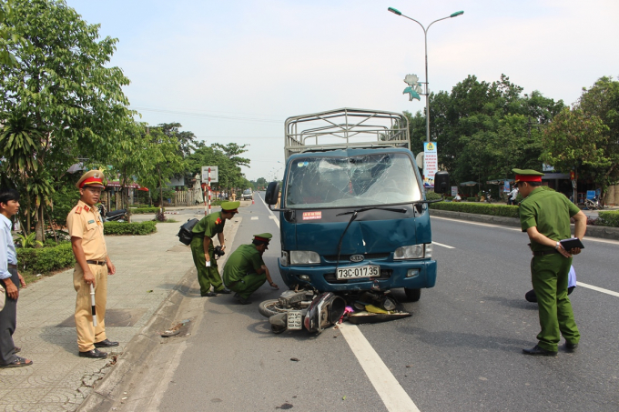  Hiện trường vụ tai nạn giao thông nghiêm trọng tại Thừa Thiên - Huế. Ảnh: PhapluatPlus