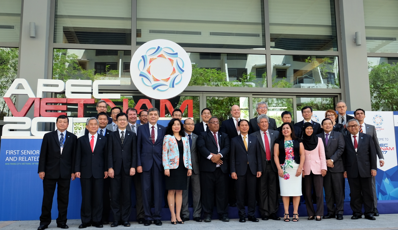  Các quan chức cao cấp của 21 nền kinh tế thành viên APEC tham dự SOM 1 - APEC 2017 khai mạc tại TP Nha Trang sáng 2/3. Ảnh: Dân trí