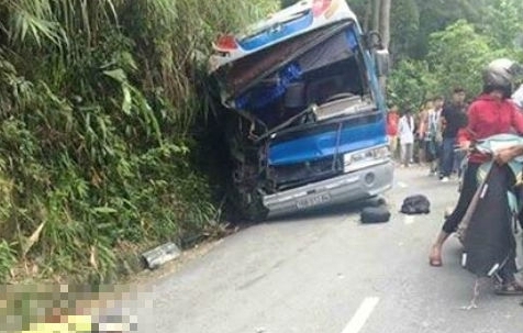  Hiện trường vụ tai nạn giao thông nghiêm trọng ở Tam Đảo. Ảnh: Kinh tế và Đô thị