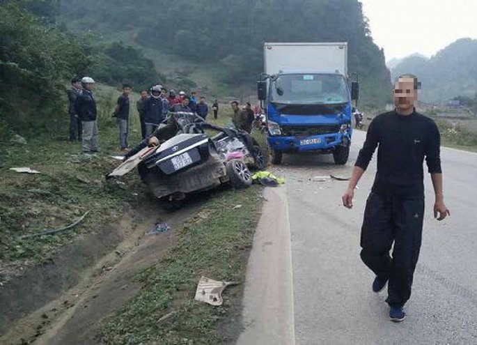 Hiện trường vụ tai nạn thảm khốc 4 người tử vong ở Sơn La. Ảnh: VTC News