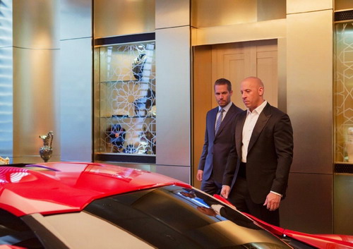 Siêu phẩm 'Furious 7' sẽ nhanh chóng đạt mức 1 tỷ USD trên toàn cầu vào tuần tới