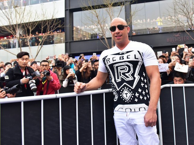Fan hâm mộ Bắc Kinh đón tiếp Vin Diesel một cách rất nồng nhiệt trong buổi công chiếu