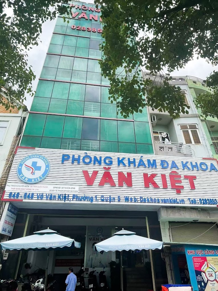 Không niêm yết đầy đủ giá, Phòng khám đa khoa Văn Kiệt bị xử phạt