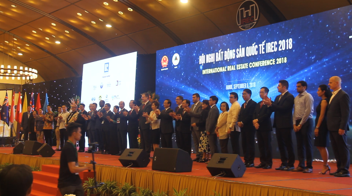  Đại diện của 30 Quốc gia tham dự tại buổi khai mạc Hội nghị Bất động sản Quốc tế IREC 2018