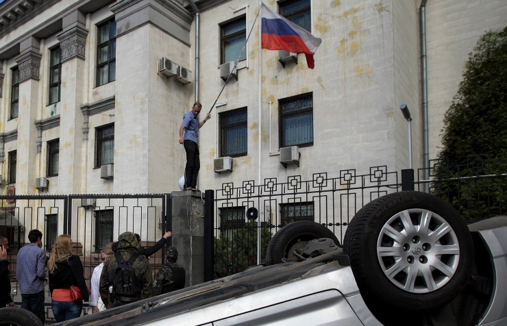 Kiev tuyên bố không muốn tiếp nhận tân đại sứ Nga trong bối cảnh tình hình Ukraine đang ngày càng căng thẳng