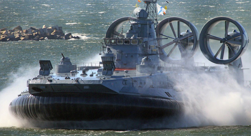 Trung Quốc đang gặp khó khăn khi lắp ráp tàu đổ bộ Zubr trong bối cảnh tình hình Ukraine – Nga căng thẳng