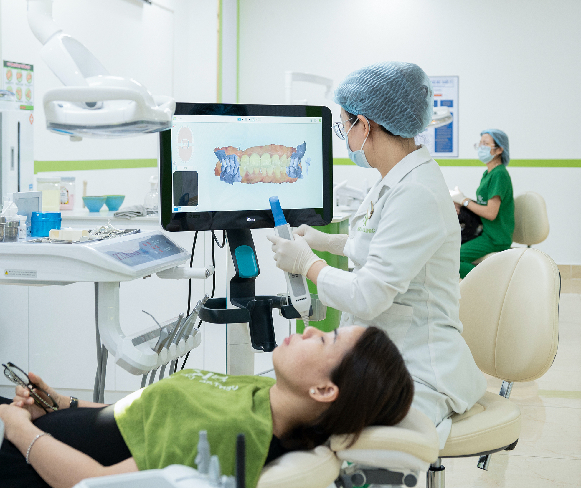 Nha khoa thẩm mỹ quốc tế SK Dental bị tước giấy phép 2 tháng