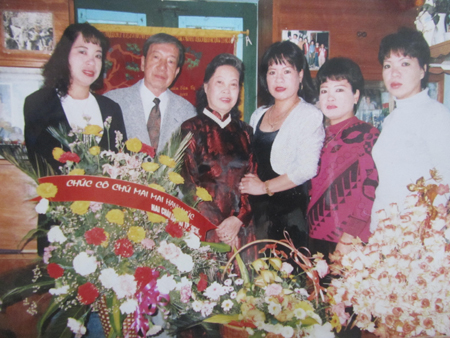 Gia đình hạnh phúc của NSND Trịnh Thịnh
