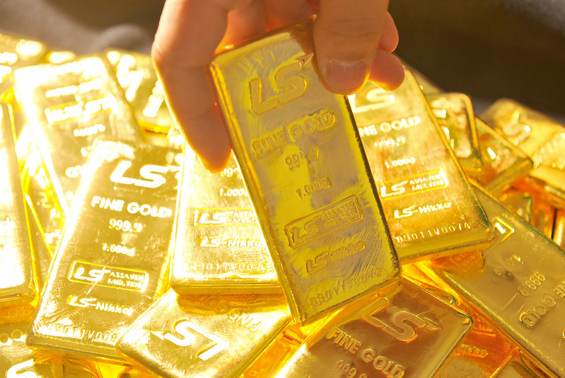 Giá vàng hôm nay ngày 3/10/2015 bất ngờ tăng vọt 2,1% lên ngưỡng 1,136.40 USD/ ounce 