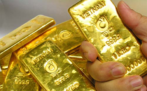 Giá vàng trong nước hôm nay đang đắt hơn giá vàng thế giới khoảng 3,2 – 3,3 triệu đồng/lượng
