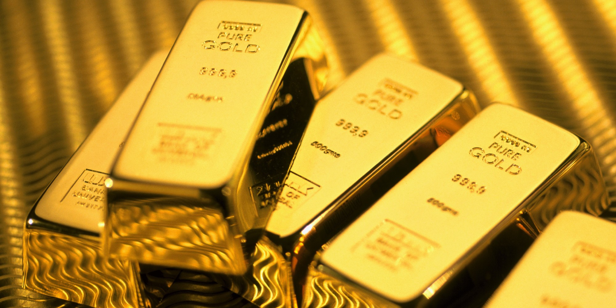Hiện chênh lệch giữa giá vàng trong nước và giá vàng thế giới đang ở mức 2,5 triệu đồng/lượng
