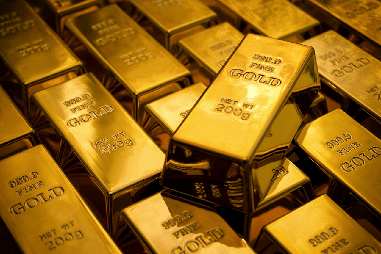 Trái với đà tăng của giá vàng trong nước hôm nay, giá vàng thế giới có dấu hiệu chững lại và đi xuống