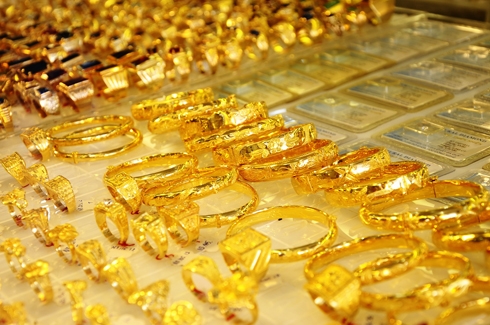 Giá vàng trong nước hôm nay đang ở mức đáy 2 tháng do ảnh hưởng từ đà giảm của giá vàng thế giới