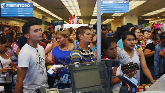 Giá bán bao cao su tại Venezuela được đẩy lên rất cao nhưng có tiền cũng khó mua được