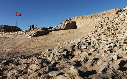 khảo cổ học, thành phố đồ đá, 80 hộp sọ phụ nữ