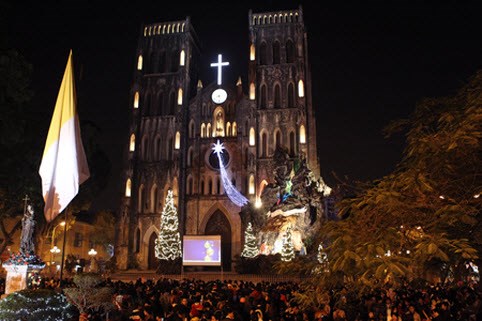 Giáng sinh ở Hà Nội không thể không ghé qua Nhà thờ lớn lung linh