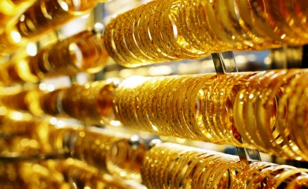 Giá vàng hôm nay ngày 13/3/2015 trong nước giảm 20.000 đồng/ lượng trong khi giá vàng thế giới đang phục hồi dần