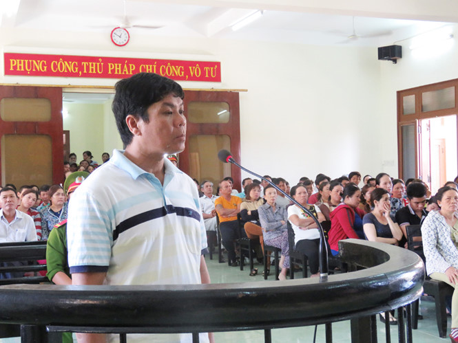 Bị cáo Trần Văn Phưởng bị tuyên án 20 năm tù giam về tội Giết người