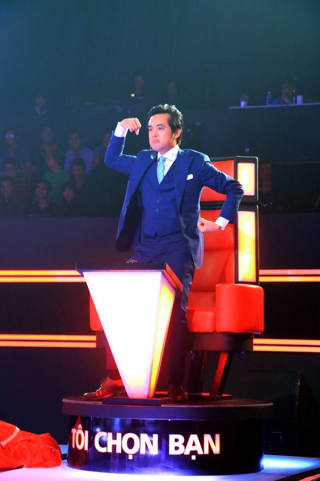 Dương Khắc Linh gây nhiều bất ngờ trong vòng giấu mặt Giọng hát Việt nhí