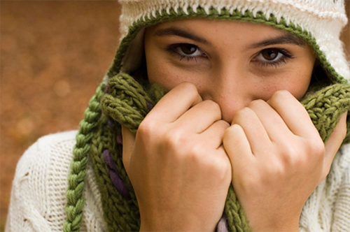 Cách giữ ấm cơ thể mùa đông với nhiều quần áo ấm vô tình gây hại cho sức khỏe