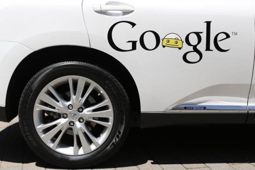 Một chiếc xe hơi tự lái của Google