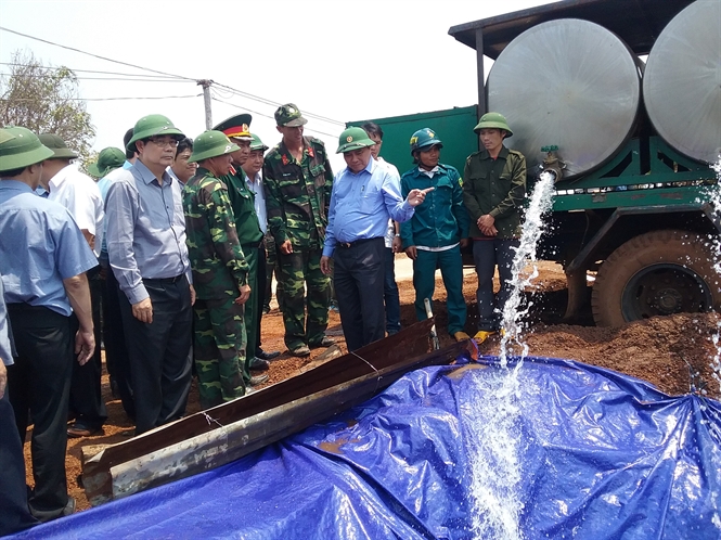 Phó Thủ tướng Nguyễn Xuân Phúc chỉ đạo tìm mọi giải pháp khắc phục hạn hán, ổn định sản xuất cho vùng Tây Nguyên