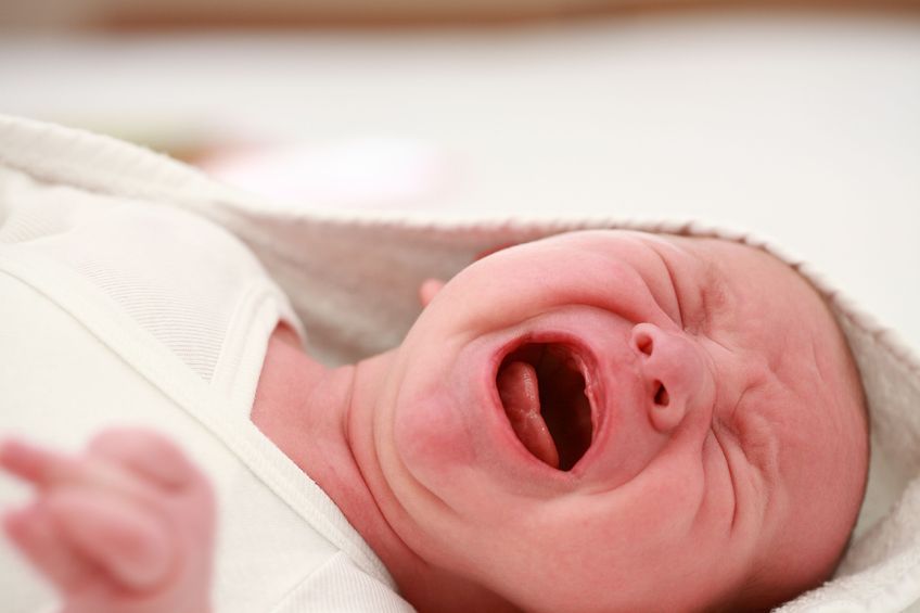Hé lộ những phả xạ của trẻ sơ sinh trong giờ đầu mới sinh