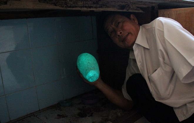 Hòn đá phát sáng tại Đồng Nai là hiện tượng bí ẩn chưa có lời  giải   đáp