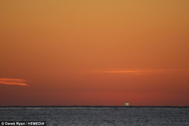 Hiện tượng lạ Mặt Trời chuyển xanh tại Aberdeenshire, Scotland