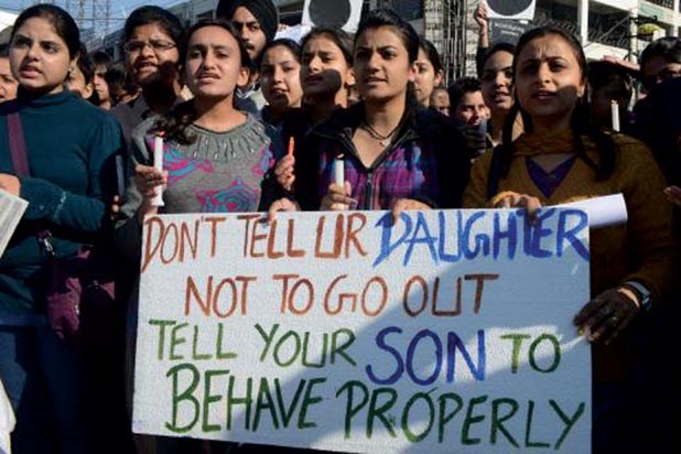 Người dân Ấn Độ rất phẫn nộ với nạn hiếp dâm ngày càng tăng