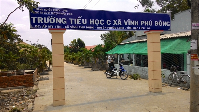 Trường Tiểu học C xã Vĩnh Phú Đông nơi xảy ra vụ việc