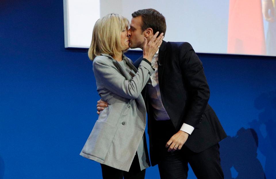 Lý do người vợ kém xinh, hơn chồng 24 tuổi vẫn khiến Tổng Thống Pháp say đắm