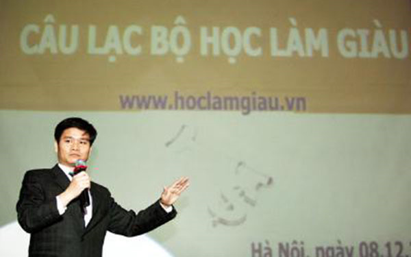 Ông chủ của trang mạng 'hoclamgiau.vn' -  Phạm Thanh Hải Tổng Giám đốc Công ty IDT bị bắt để phục vụ điều tra đã gây chú ý trong dư luận.