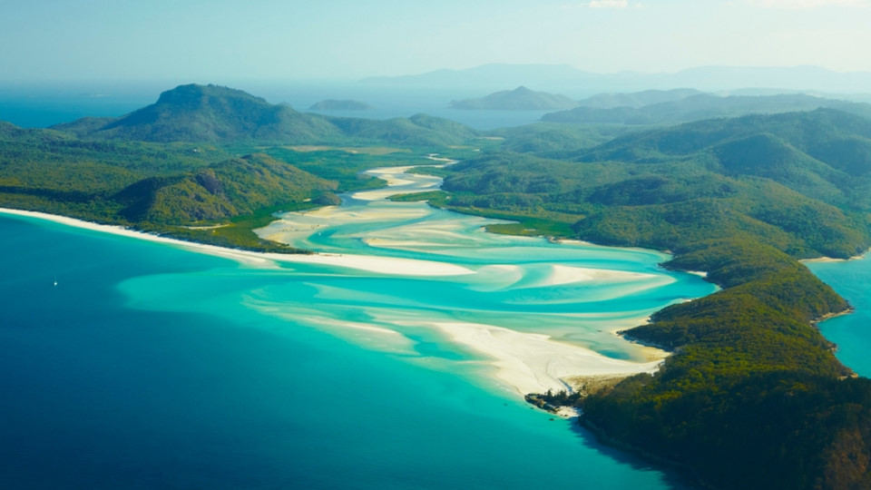 Top 10 bãi biển đẹp nhất hành tinh mê mẩn lòng người