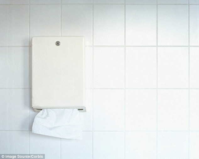 Bạn sẽ không bao giờ muốn sử dụng máy sấy khô tay trong nhà vệ sinh công cộng nếu biết điều này