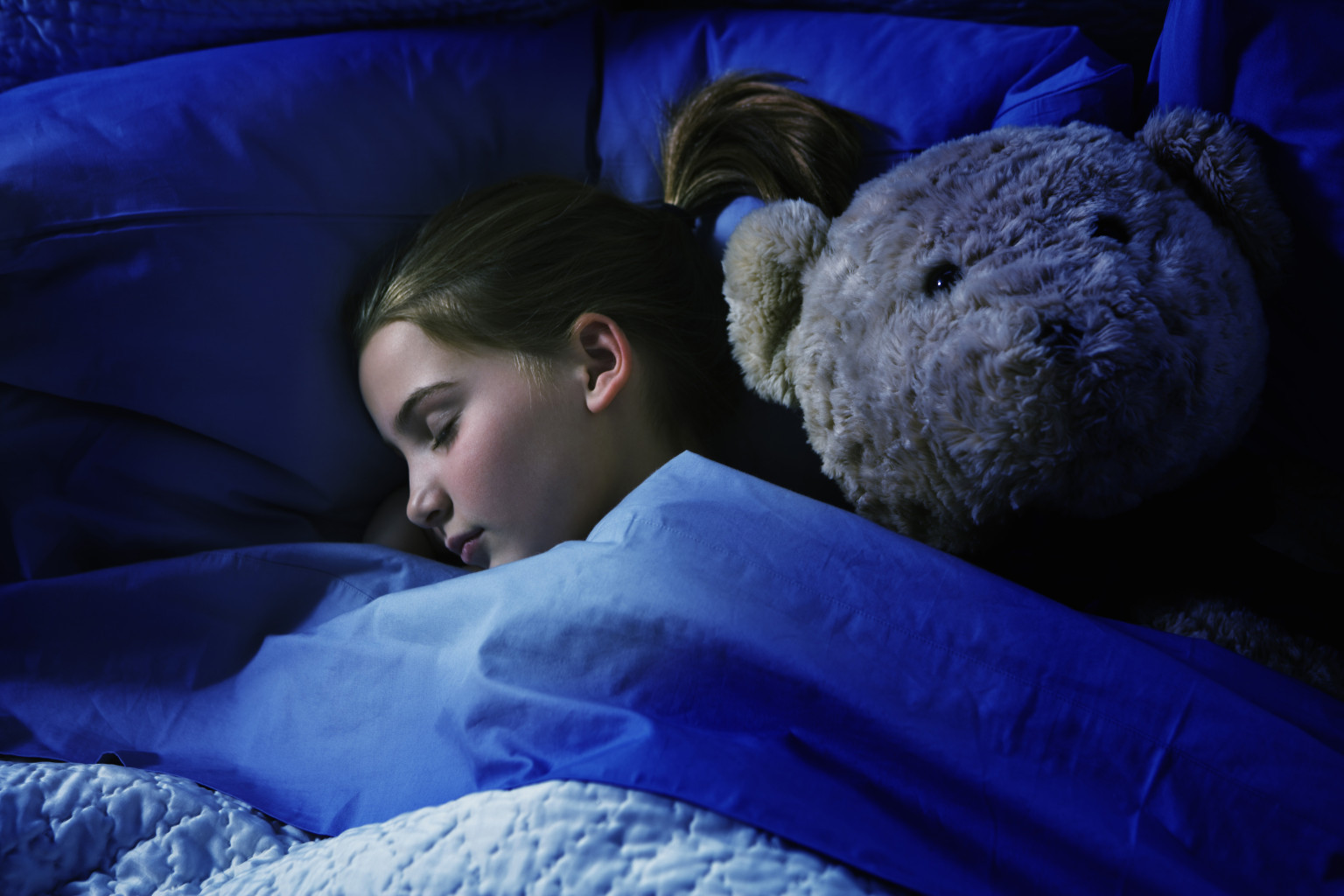Thói quen khi ngủ hầu như ai cũng mắc phải này có thể khiến bạn mắc ung thư và vô sinh