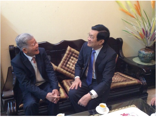Ngày 22 tháng 01 năm 2014 Giáp Ngọ, Chủ tịch nước Trương Tấn Sang đến thăm và chúc tết nhà khoa học GS.TSKH. Đặng Huy Huỳnh