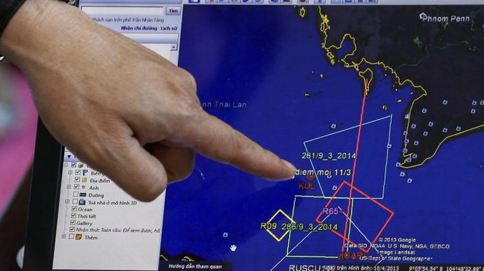 Bản đồ đường bay của chiếc MH370 trên màn hình máy tính tại sân bay Phú Quốc trước khi công tác tìm kiếm được triển khai - Ảnh: Reuters
