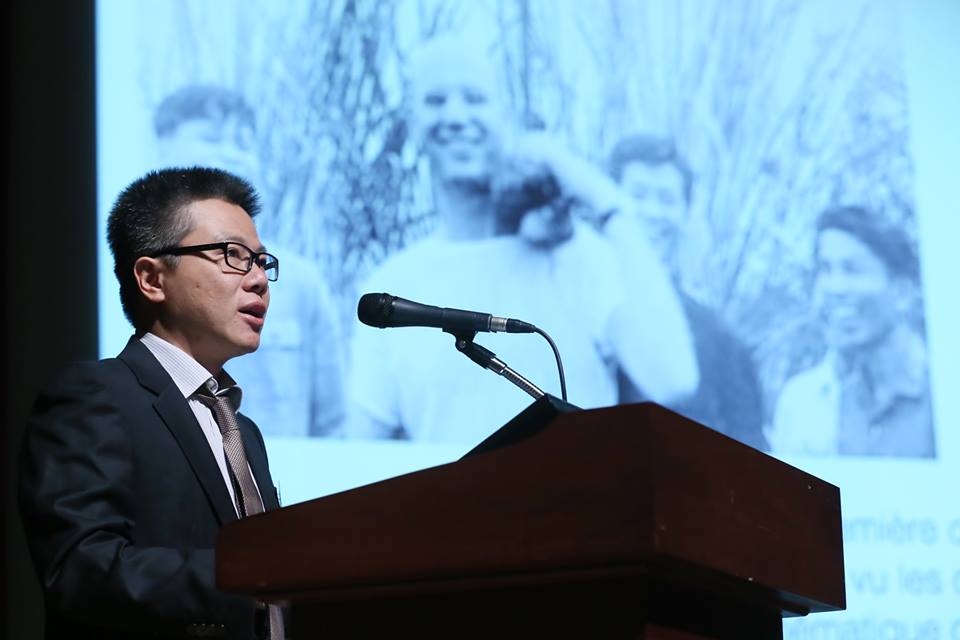 Nhà khoa học có nghĩa vụ thông báo rộng rãi các kết quả nghiên cứu cho người dân. Trong ảnh là GS Ngô Bảo Châu thuyết trình tại Đại hội Toán học thế giới 2014 ở Hàn Quốc