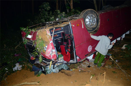 Xe khách tai nạn Lào Cai