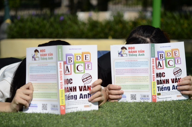 Công ty Cổ phần sách MCBooks vừa phát hành cuốn sách: Học đánh vần tiếng Anh của tác giả Nguyễn Ngọc Nam