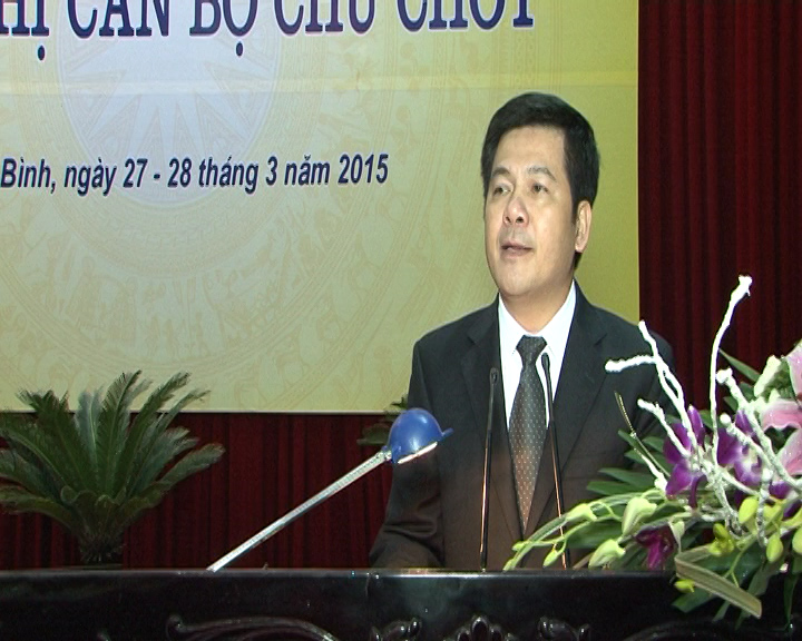 Đồng chí Nguyễn Hồng Diên - Chủ tịch UBND tỉnh Thái Bình phát biểu tại hội nghị
