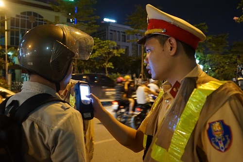 Có hay không thuốc ‘tẩy nhanh nồng độ cồn’ sau khi uống rượu bia?