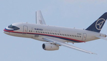 Các nhà chức tranh đang làm rõ nguyên nhân máy bay Nga hỏng động cơ đột ngột