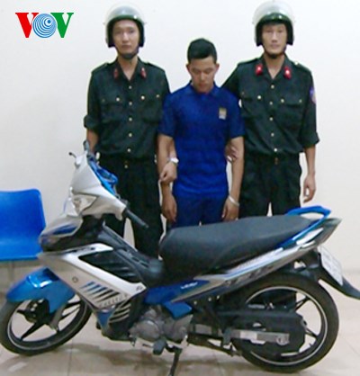 Đối tượng Mai Đức Tùng bị lực lượng Cảnh sát cơ động Thanh Hóa bắt giữ