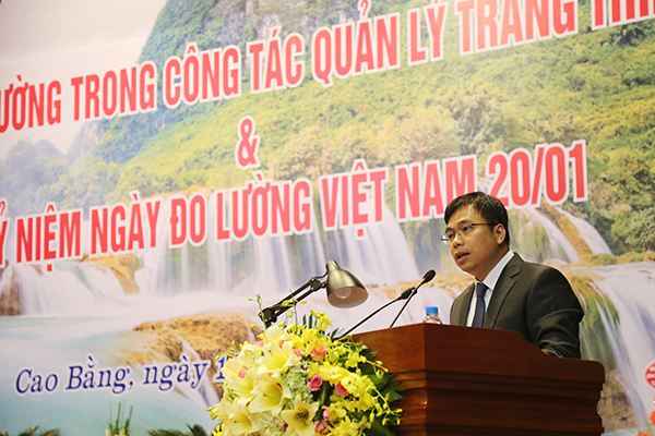 Phó tổng cục trưởng Tổng cục TCĐLCL Nguyễn Nam Hải trình bày một số kết quả nổi bật của hoạt động đo lường trong năm 2016