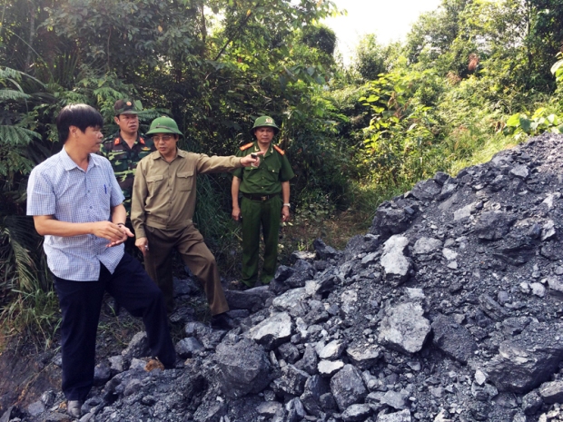 khai thác than trái phép tại huyện Hoành Bồ