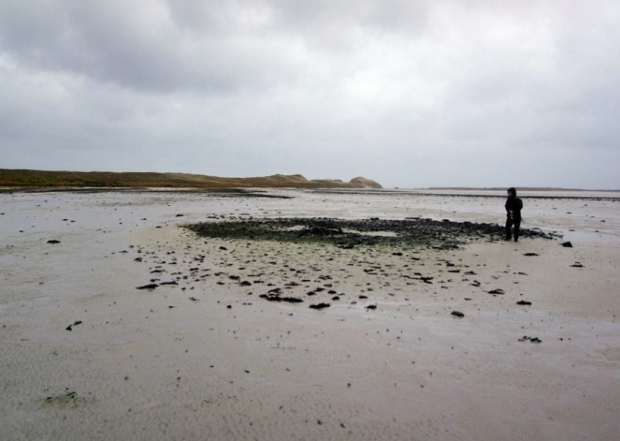 Những tàn tích còn sót lại mà các nhà khảo cổ học phát hiện được trên bãi cát tại Sanday, Orkney, Scotland