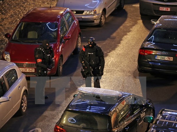 Bỉ vẫn duy trì cảnh báo cao nhất kể từ sau vụ tấn công khủng bố hàng loạt ở thủ đô Paris ( Pháp)